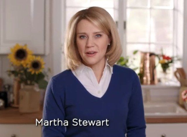 Kate McKinnon kills it as Martha Stewart.